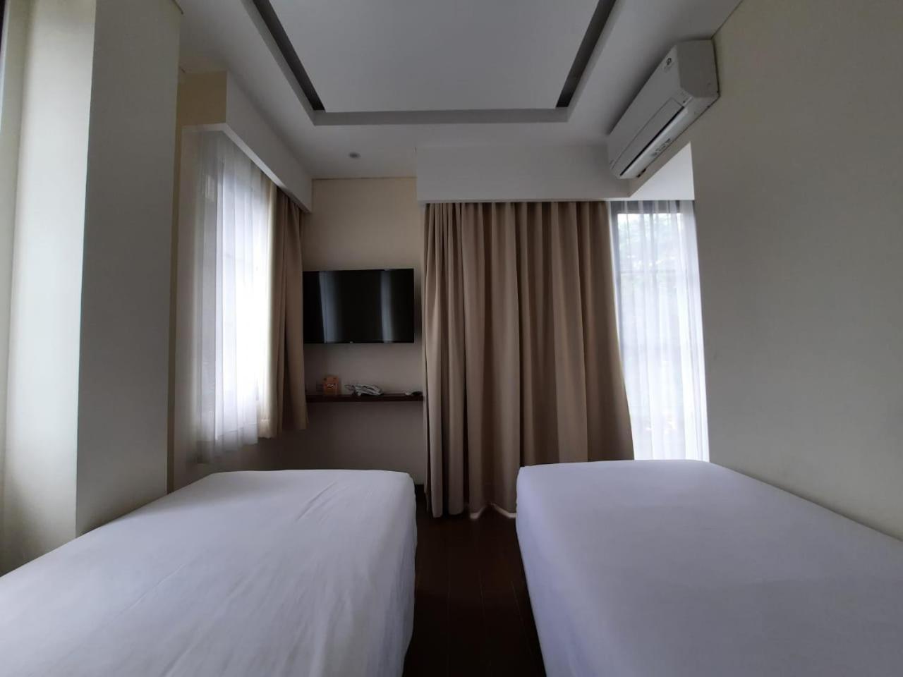 Hotel Bianco Costel Bogor Zewnętrze zdjęcie